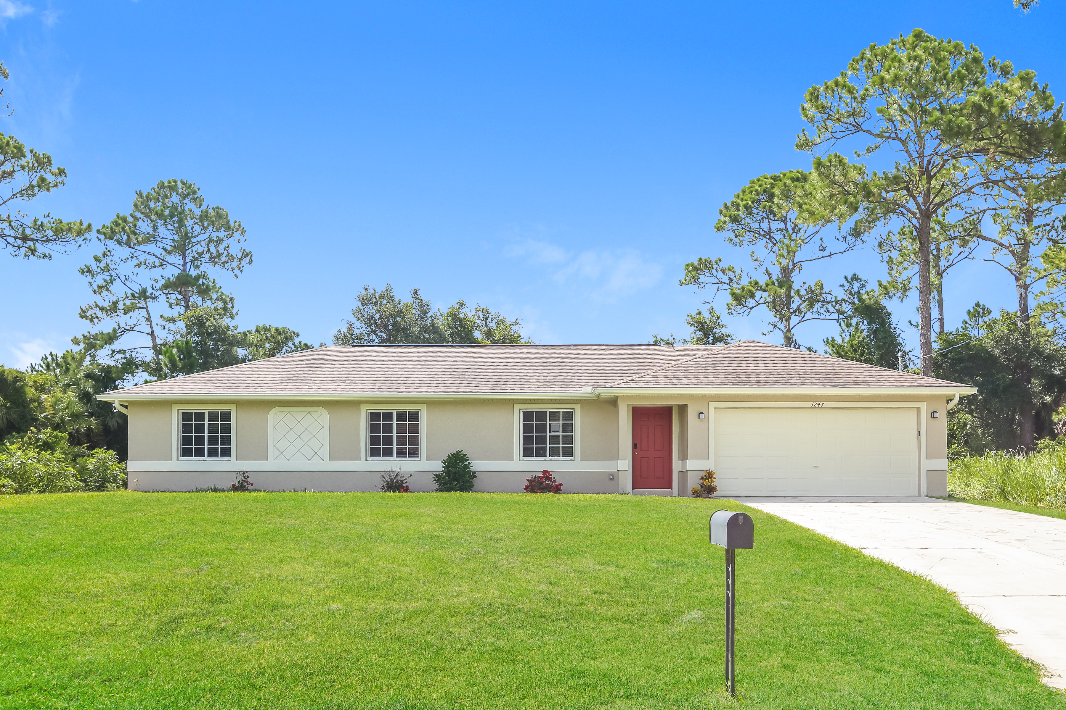 1247 BARSTOW AVE NORTH PORT, FL 34288